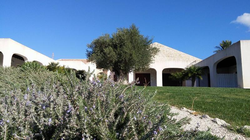 Borgo Giallonardo Wine Relais 레알몬테 외부 사진