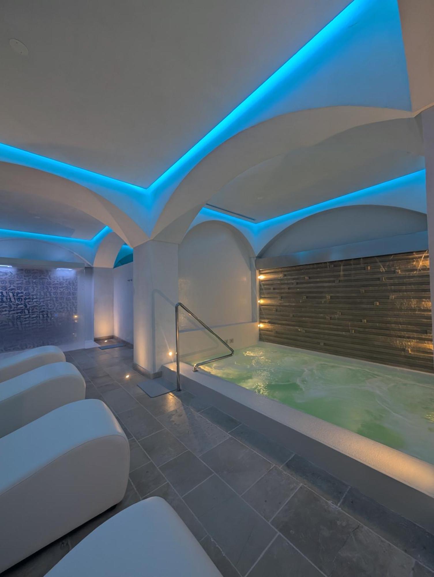 Borgo Giallonardo Wine Relais 레알몬테 외부 사진